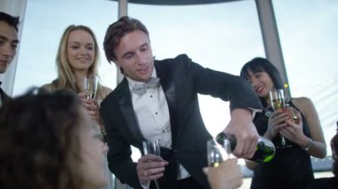 zarif partide sohbet arkadaş