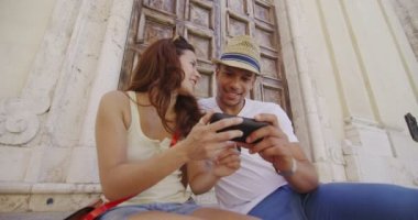  hareket eden telefon ile Çift