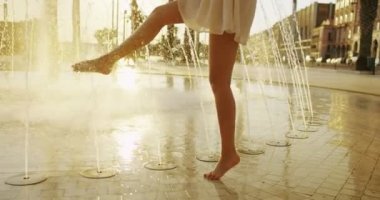 Çeşme serinlemek kadın