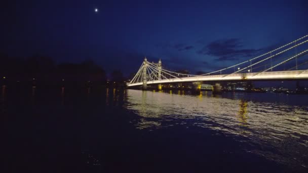 Albert Bridge w Chelsea Harbour, Londyn — Wideo stockowe