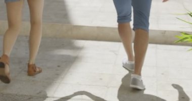 Avrupa şehirde Romantik Çift