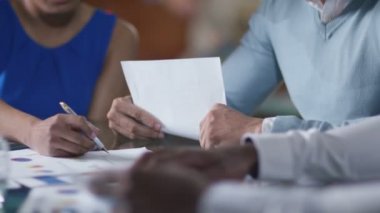 bir toplantıda iş takım 