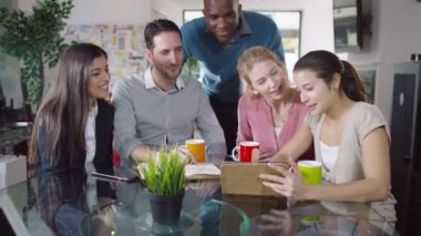  fikirleri tartışmak iş takım 