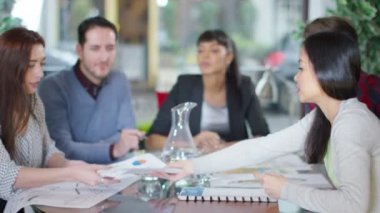 bir toplantıda iş grubu