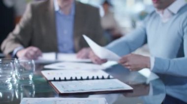 bir rapor analiz iş erkek