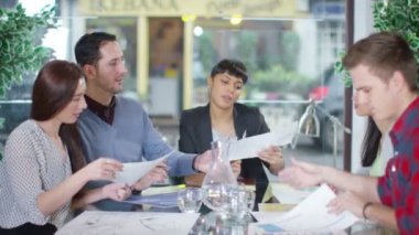 bir toplantıda iş grubu