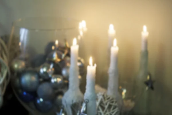 Unscharfe Kerzen wie ein Hintergrund — Stockfoto
