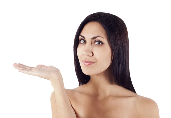 Retrato de belleza de una mujer joven sosteniendo algo en las manos —  Fotos de Stock