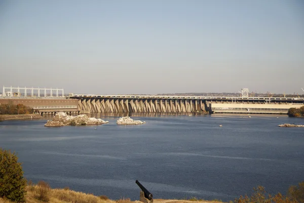 扎波罗热第聂伯河水电站的图片 — 图库照片