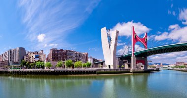 setin Nehri'nin Nervion O de Bilbao, ilçe Uribit görünümünü
