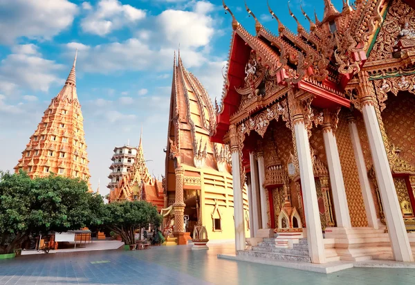 Temple Tham Khao Noi, provincia Kanchanaburi, Tailandia — Foto de Stock