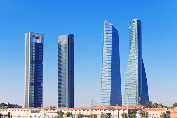 スペイン、マドリッドの高層ビル クアトロ トーレス ビジネス ・ エリア — ストック写真