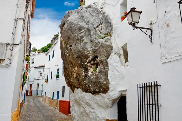 "House on the Rock, "Rock Becerra, Ubrique, Andalusië, provincie — Stockfoto