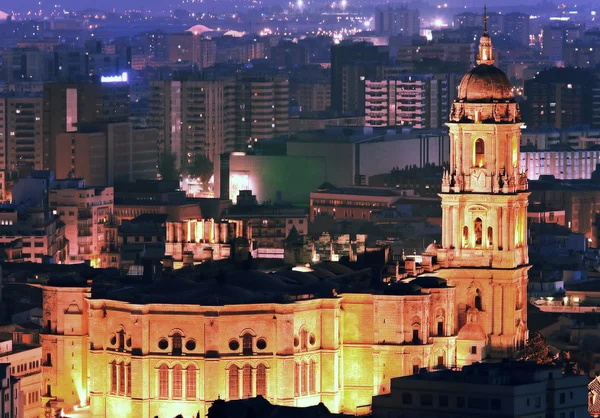 Uitzicht over malaga op de avond van Andalusie Spanje — Stockfoto