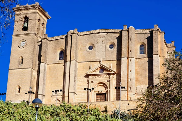 Kollega Osunan kirkko ja luostari. Andalusia, Espanja — kuvapankkivalokuva