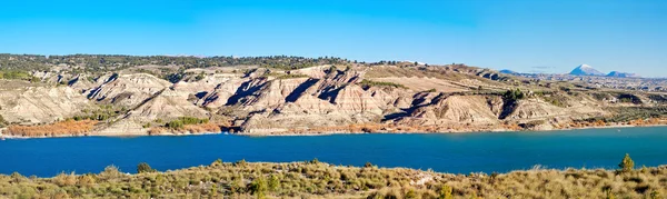 Negratin reservoir nära Baza. Andalusien, Spanien — Stockfoto