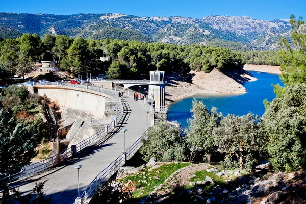 Zapora i zbiornik na rzece Guadalentin. Andaluzja, Południowa Hiszpania — Zdjęcie stockowe