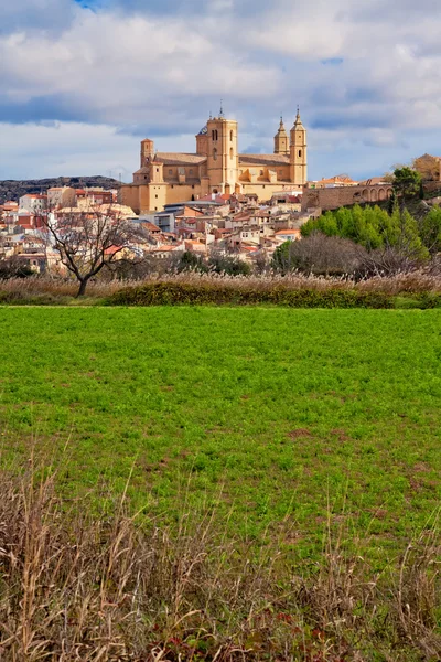 Santa Maria la Mayor kyrkan i Alcañiz. Aragonien, Spanien — Stockfoto