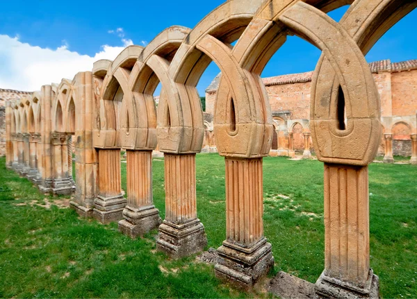 Κοιτώνας των μοναχών της Μονής του San Juan de Duero στη Σόρια. Ισπανία — Φωτογραφία Αρχείου
