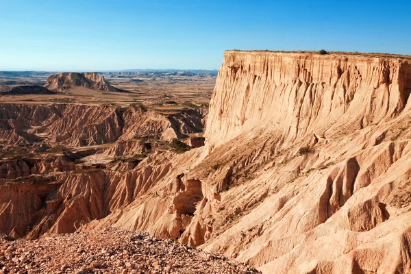 Mountain castildetierra in bardenas reales naturpark, navarra, — Stockfoto