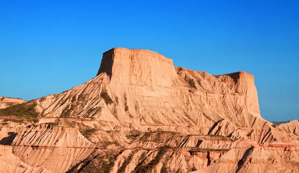 Mountain castildetierra in bardenas reales naturpark, navarra, — Stockfoto