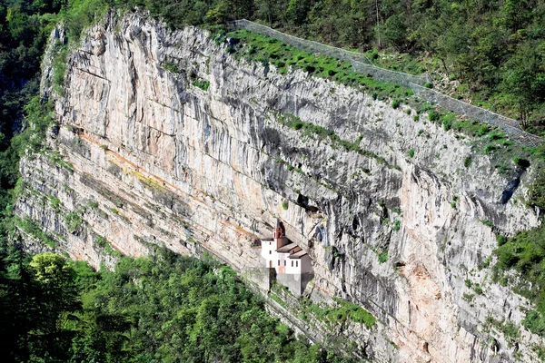 Hermitage de Saint Columban. Rovereto, província de Trentino-Alto — Fotografia de Stock