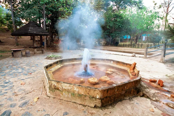 Source chaude Mae Kasa. Province de Tak, Thaïlande — Photo