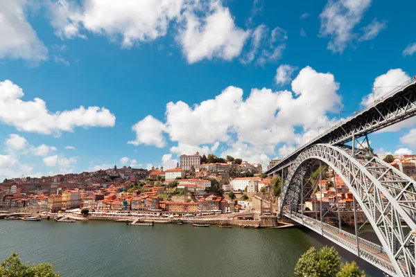 Vista sul centro storico di Oporto, Portogallo — Foto Stock