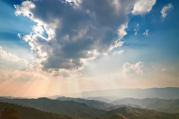 Paisaje de montaña. Norte de Tailandia . —  Fotos de Stock