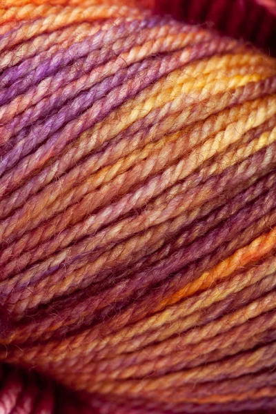 Kleurrijke wol garen bal — Stockfoto