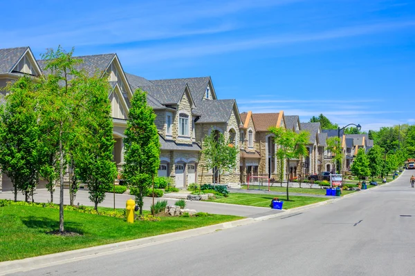 Maisons de luxe en Amérique du Nord — Photo