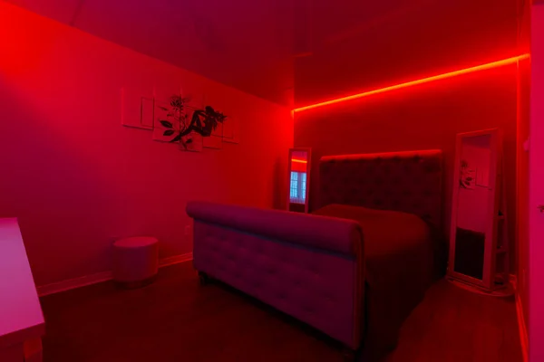 Dormitorio Principal Moderno Con Chirrido Diseño Luz Led — Foto de Stock