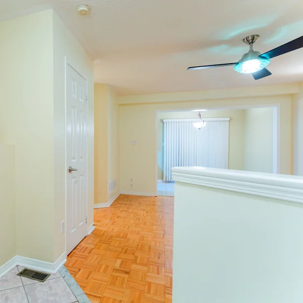 Empty living room — Stock Photo, Image