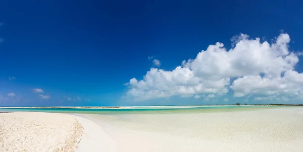 Panoramic view of best tropical beach in the world — Stock Photo, Image