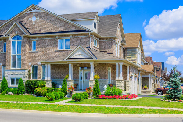 Luxury houses in North America