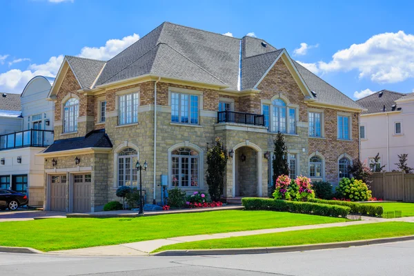 Luxury houses in North America — Stock Photo, Image