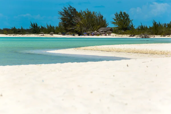 Tropisch strand in Cayo Largo eiland — Zdjęcie stockowe