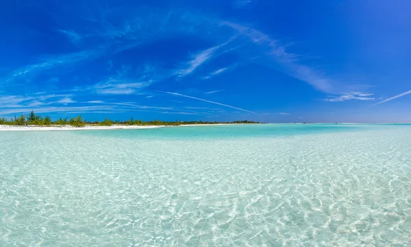 Tropická pláž na ostrově Cayo Largo — Stock fotografie