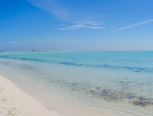 Tropická pláž na ostrově Cayo Largo — Stock fotografie