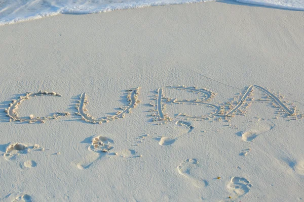 Playa de Cuba, letras sobre la arena —  Fotos de Stock