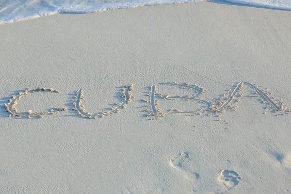 Playa de Cuba, letras sobre la arena —  Fotos de Stock