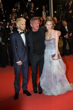  Hopper Penn, Sean Penn, Dylan Penn 