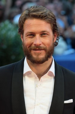  Oyuncu Luke Bracey 