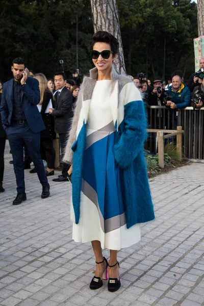 Farida Khelfa Uczestniczy Louis Vuitton Show Front Row Paris Fashion — Zdjęcie stockowe