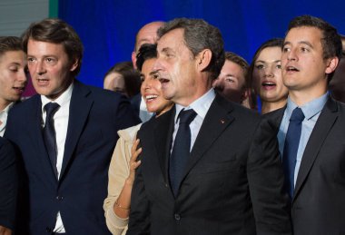 Nicolas Sarkozy, Rachida Dati ve Gerald Darmanin, Nikolas Sarkozy, Marcq-en-Baroeul, 21 Eylül 2016 'da Fransa' nın Marcq-en-Baroeul kentinde yapılan başkanlık kampanyası için toplandılar. 