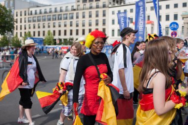 Alman futbol taraftarları Euro 2012