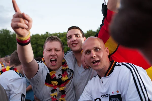 Deutsche Fußballfans zur EM 2012 — Stockfoto