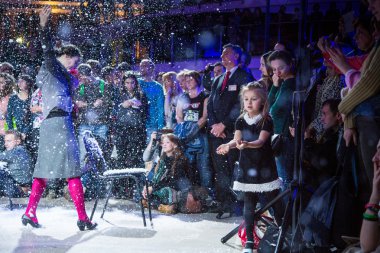 Üç boyutlu sahne dansı