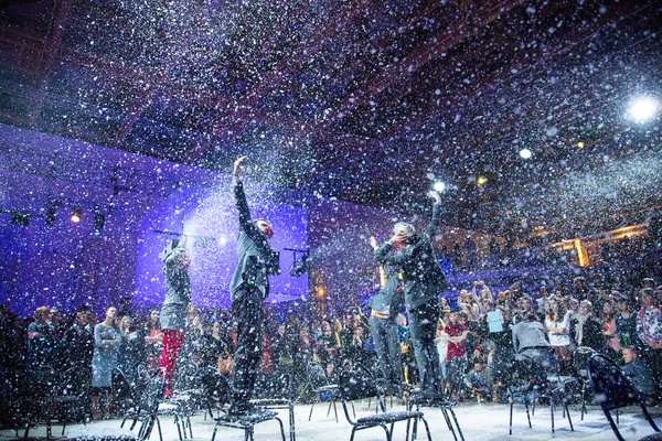 Τρισδιάστατο χορού επιδόσεις — Φωτογραφία Αρχείου