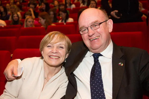 Embaixador da Irlanda junto da Federação Russa Eoin O 'Leary com a esposa — Fotografia de Stock